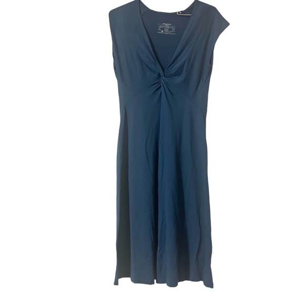 Patagonia Women’s Bandha Twist Front Dress in Glass Blue Sz M Athletic Dress - Picture 2 of 16